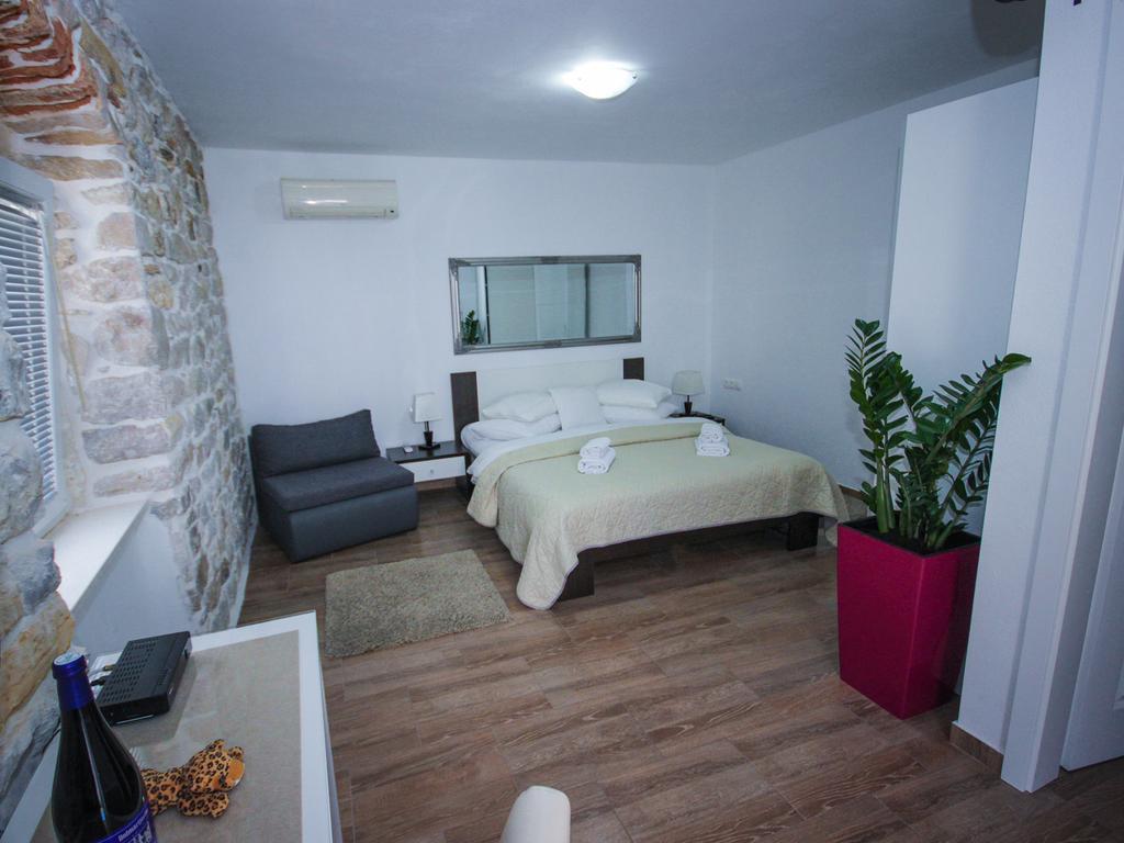 Guest House Vagabundo Imb Split Buitenkant foto
