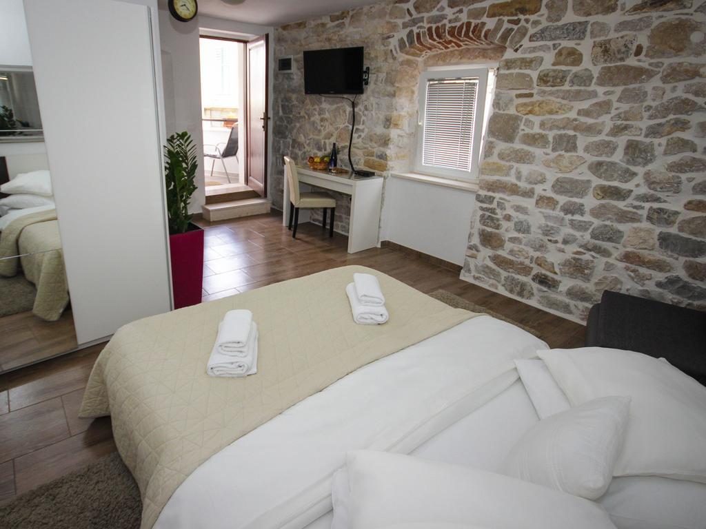 Guest House Vagabundo Imb Split Buitenkant foto