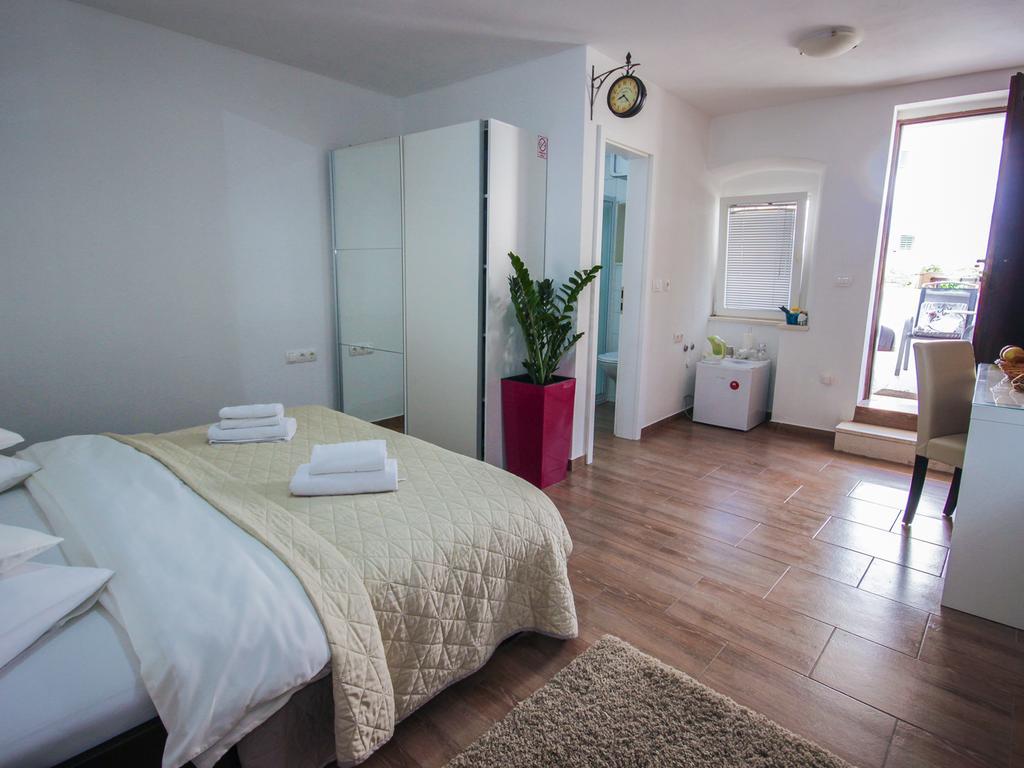 Guest House Vagabundo Imb Split Buitenkant foto